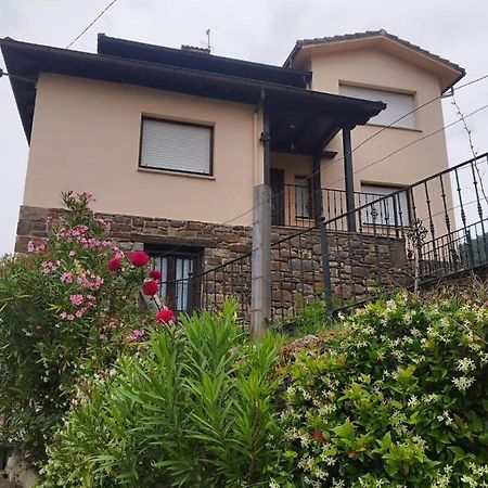 Hostal La Parrilla Mieses Exterior foto