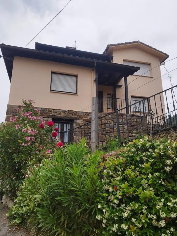Hostal La Parrilla Mieses Exterior foto